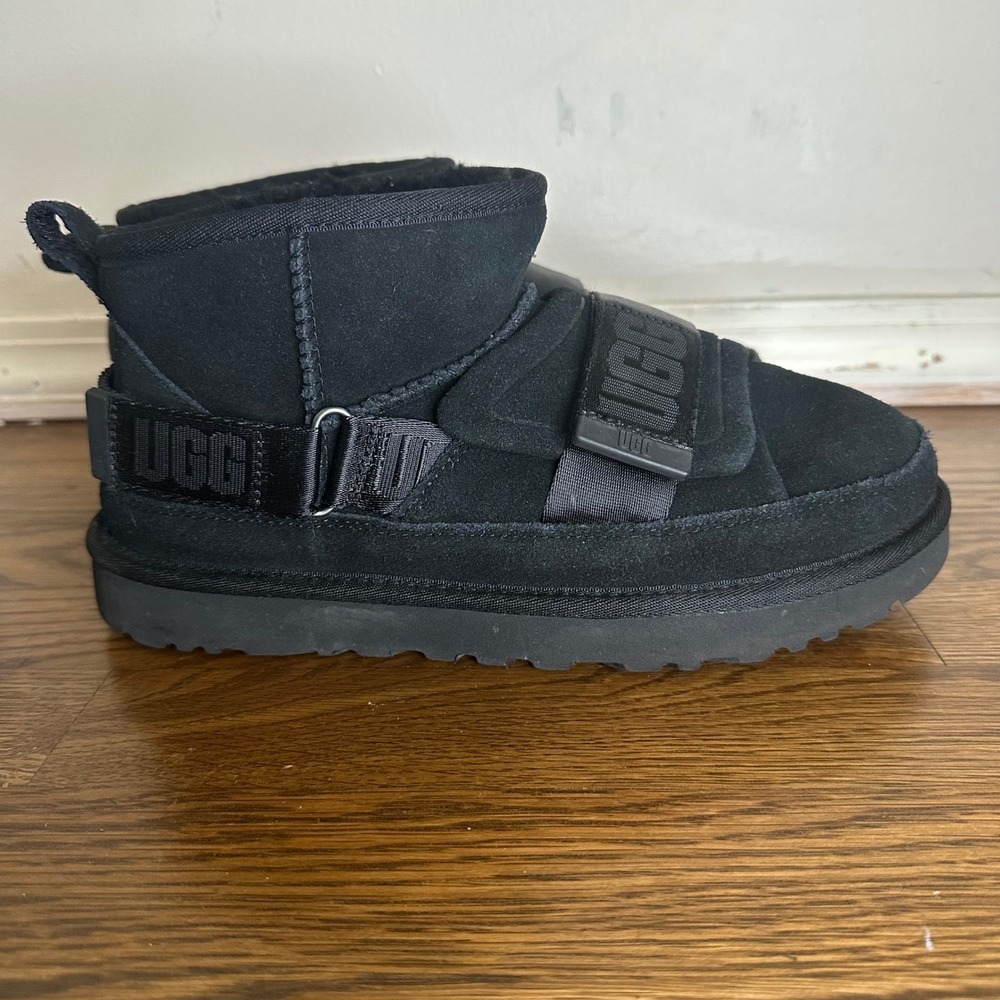 UGG‎ Classic Ultra Mini Hybrid Strap Short Boots in Black Size 9 - Picture 6 of 11